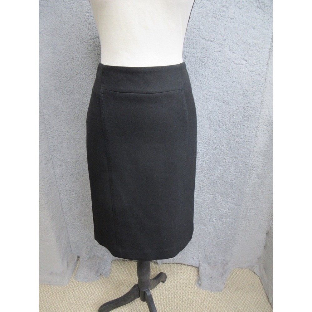 LOFT Pencil Skirt Womens 4 Black Officecore Workwear Tailored Quiet Luxury